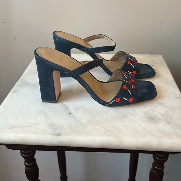 NIB Ann Taylor Cherry Two Strap Suede Block Heel Sandal in Night Sky Size 8 1/2 - Picture 4 of 6
